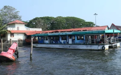 vaikkom-solar-boat-for-service-new